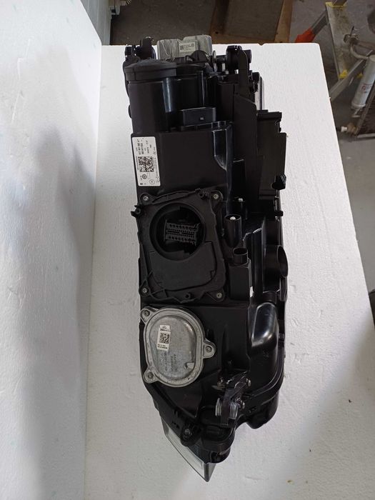 lampa prawa vw golf sportsvan lift full led