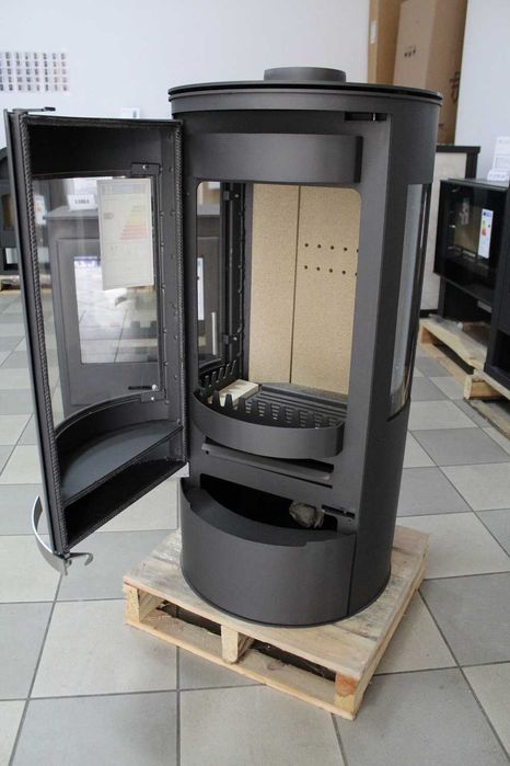 Owalny kominek wolnostojący Orion Vision 7kW Eco