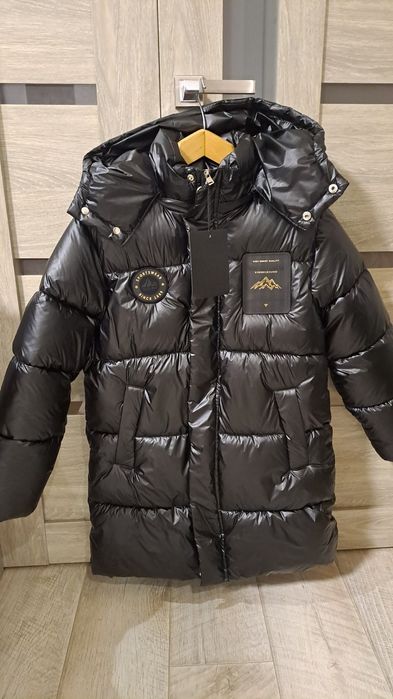 Пальто для дівчинки.