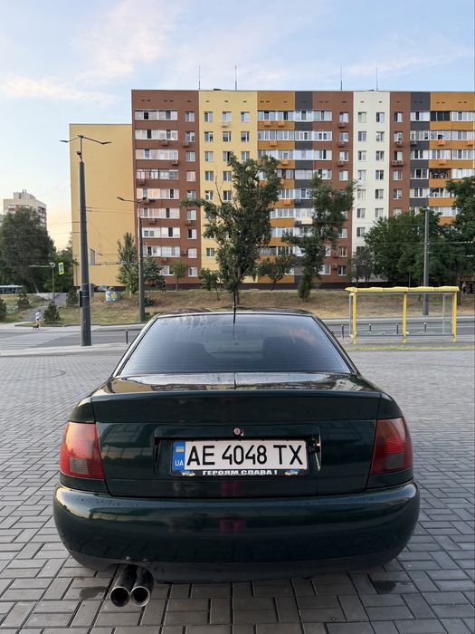 Продам авто Audi A4 (B5) 1996