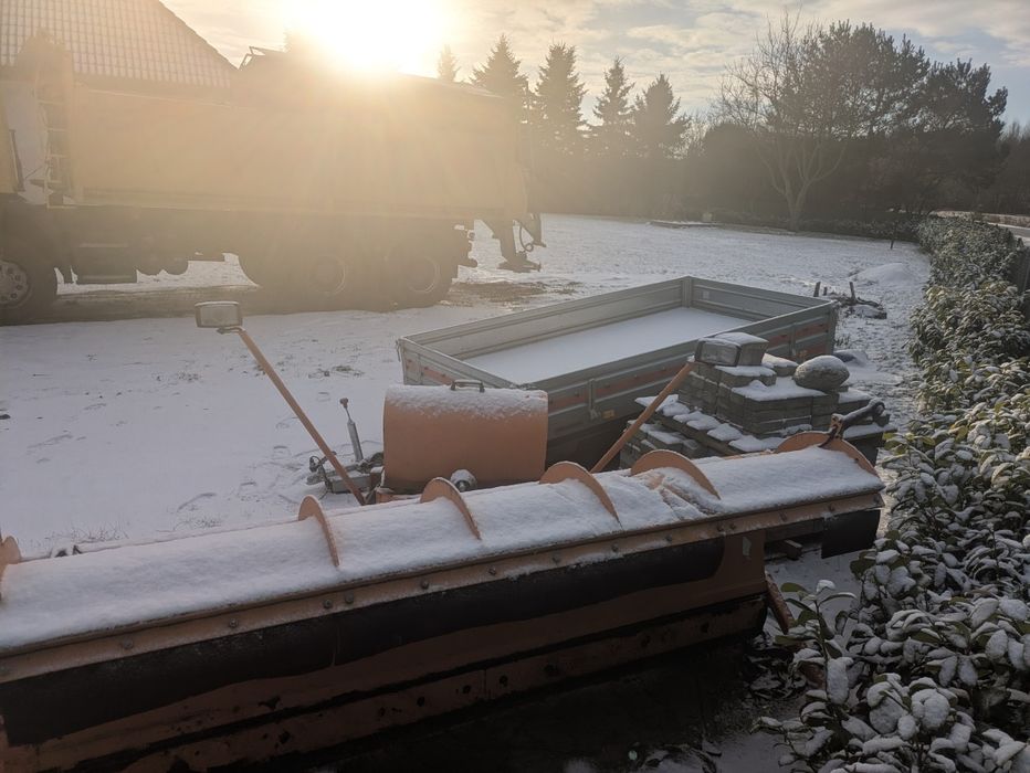 plug śnieżny samochodowy sterowanie na pilota
