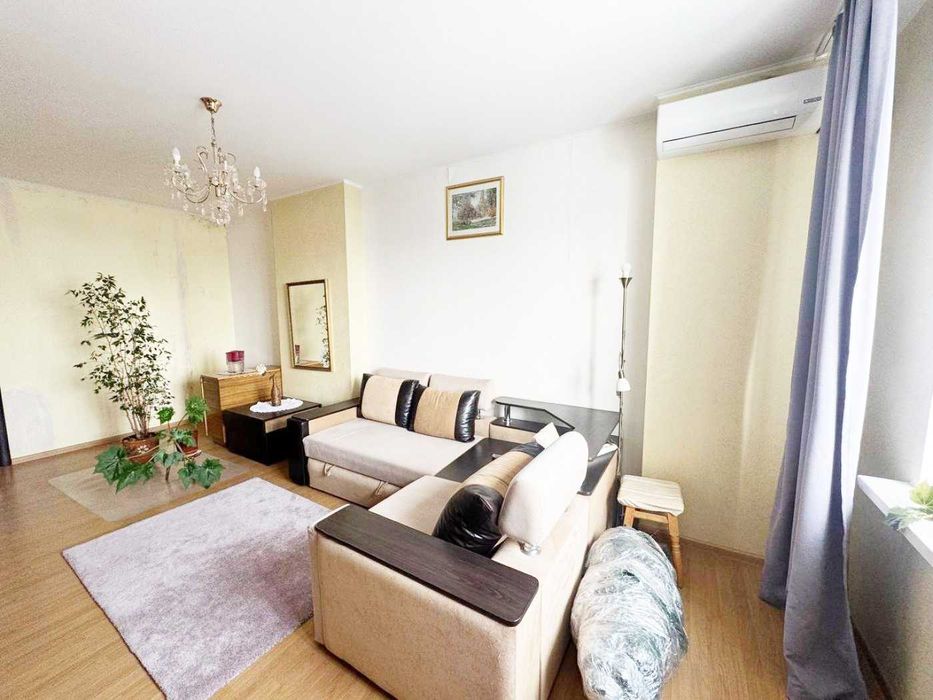 Чайки,ЖК Брест Литовський, Печерська 2, затишна 1к, невисокий поверх.