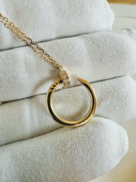 Золотое колье подвеска Картье Гвоздь с Бриллиантами.