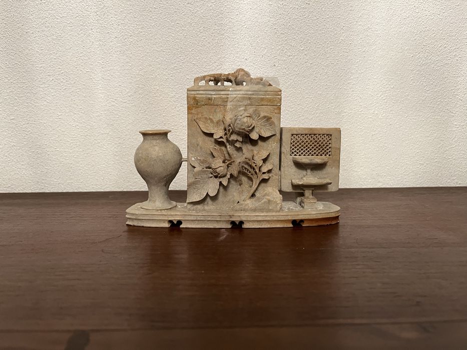 Porta canetas antigo em pedra sabão