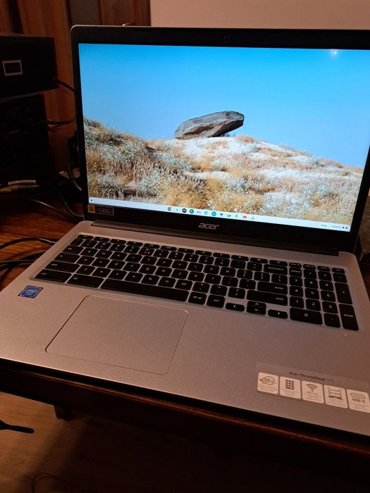 Laptop Acer z dotykowym ekranem