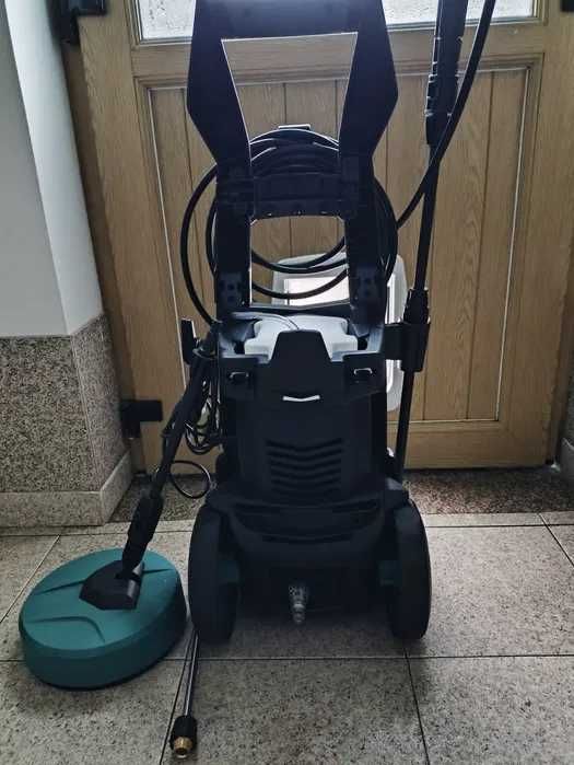 Máquina de lavar á pressão