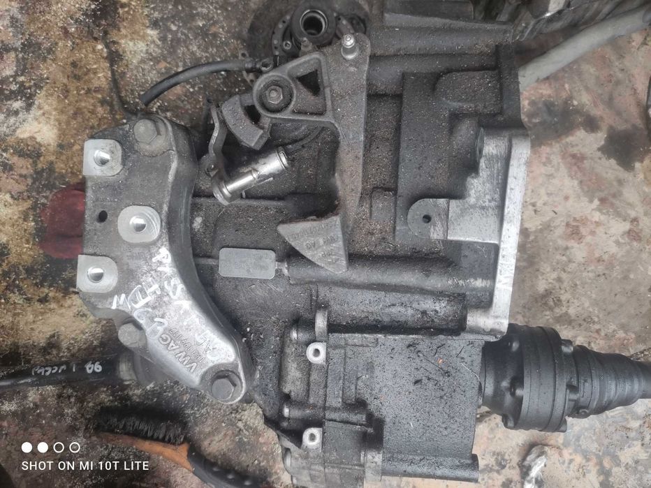 skrzynia biegów 2.0 8v 140km HDU 6-biegów vw passat b6 Touran golf