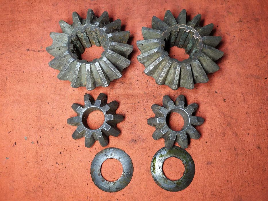 Комплект новых саттелитов дифференциала заднего моста для Волги Газ 21