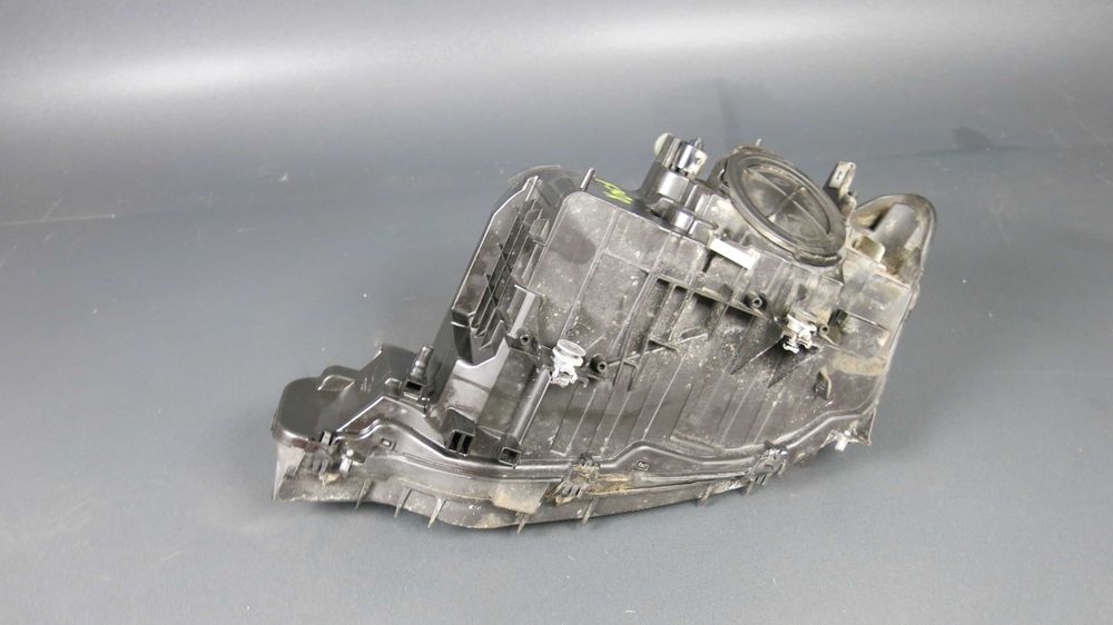 BMW 3 F30 lampa przednia prawa przód reflektor