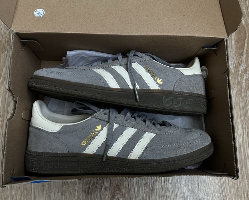 Кросівки adidas spezial