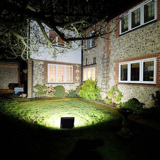 halogen lampa naświetlacz led 100w zewnętrzny