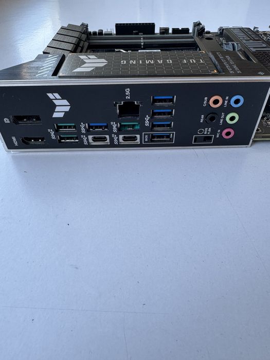Материнська плата ASUS TUF GAMING X670E-PLUS (на гарантії)