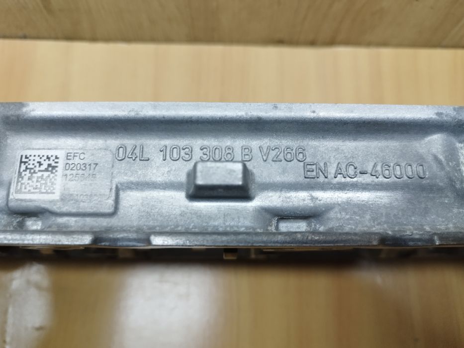 VW T6 2.0 tdi cxe wałki rozrządu nasada 04l103308b