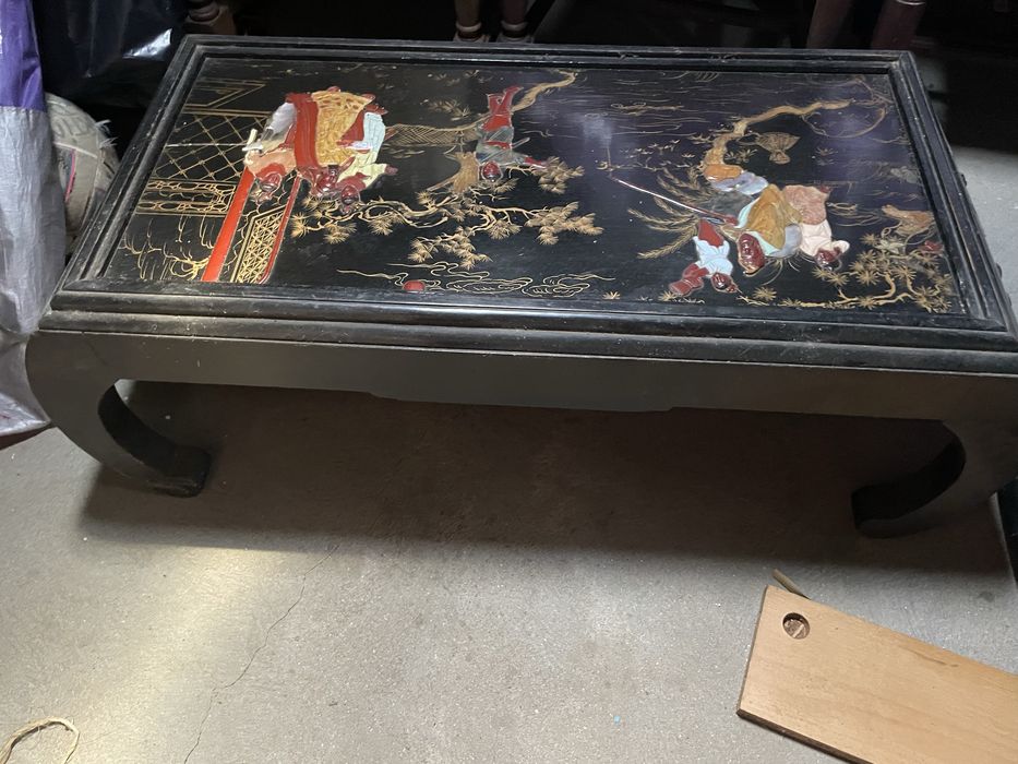 Mesa de centro figuras chinesaso