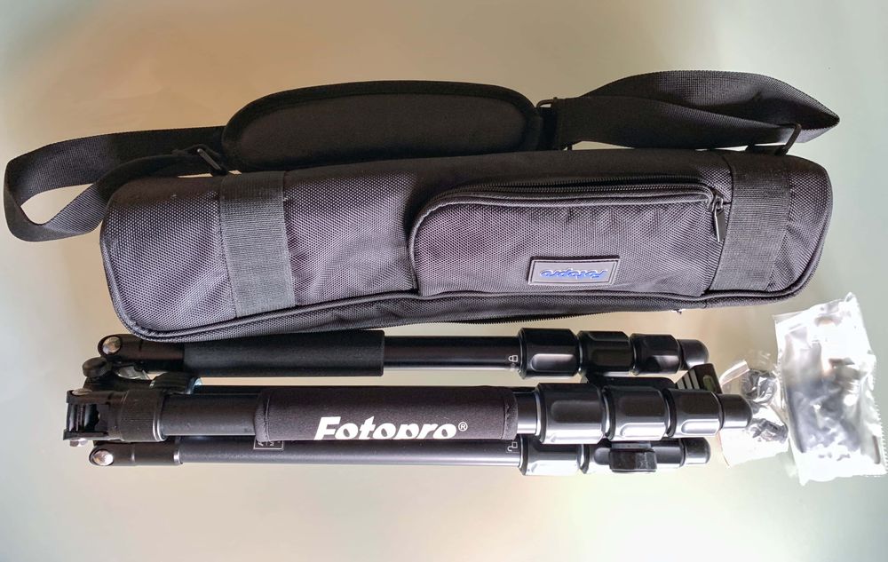 Фотоштатив Fotopro MGA-584N/FPH-52Q (комплект)