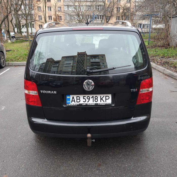 Продам Volkswagen Touran 1.4 TSi