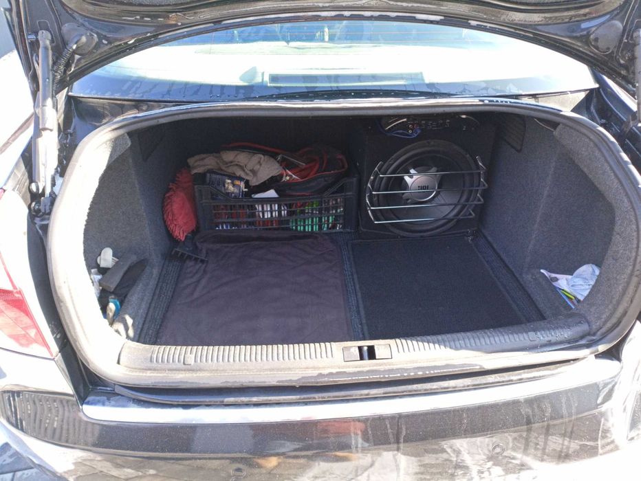 Sprzedam Audi a4 2003r