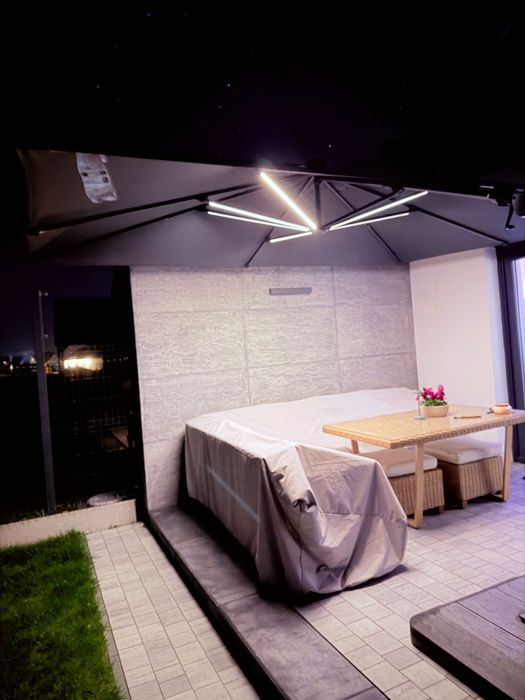 Parasol ogrodowy z LED - 282 x 391 cm