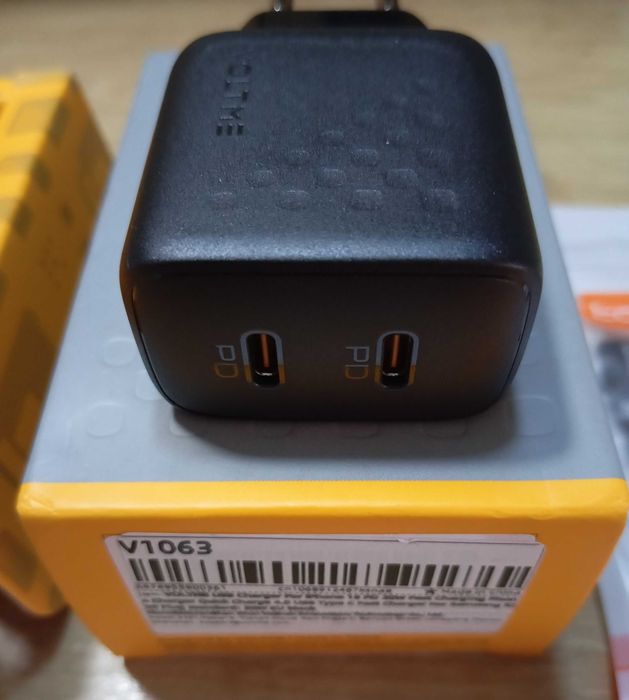 Быстрая зарядка Voltme 20W (2 порта) + Кабель Toocki