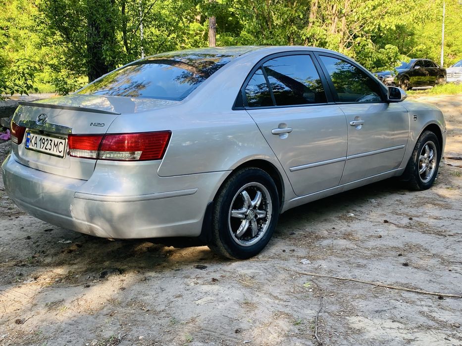 Hyundai Sonata автомат, 2010 р.в  2.0 газ