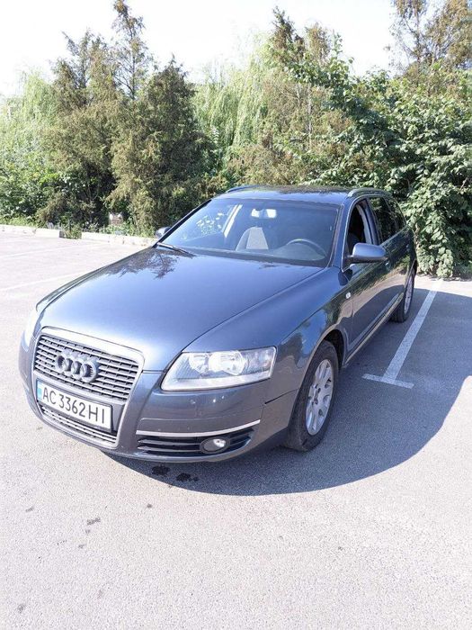 Автомобіль Audi A6
