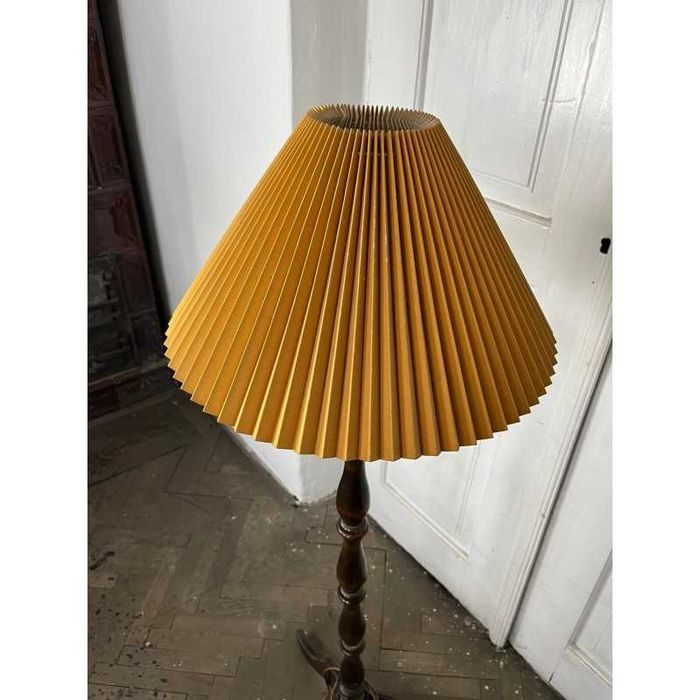 Stojąca lampa z abażurem z harmonijką lata 80te