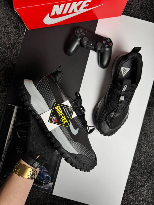 Чоловічі кросівки найк маунтін флай Nike ACG Mountain Fly Low GTX Black Grey [41-46]