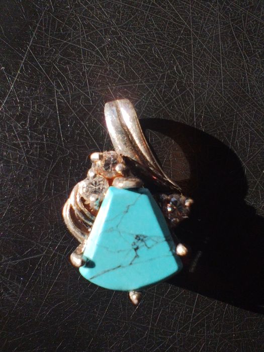 Pendente em prata 925 turquesa e zirconias. Pingente.