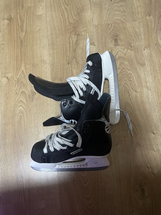 Продам ковзани Bauer розмір37,5