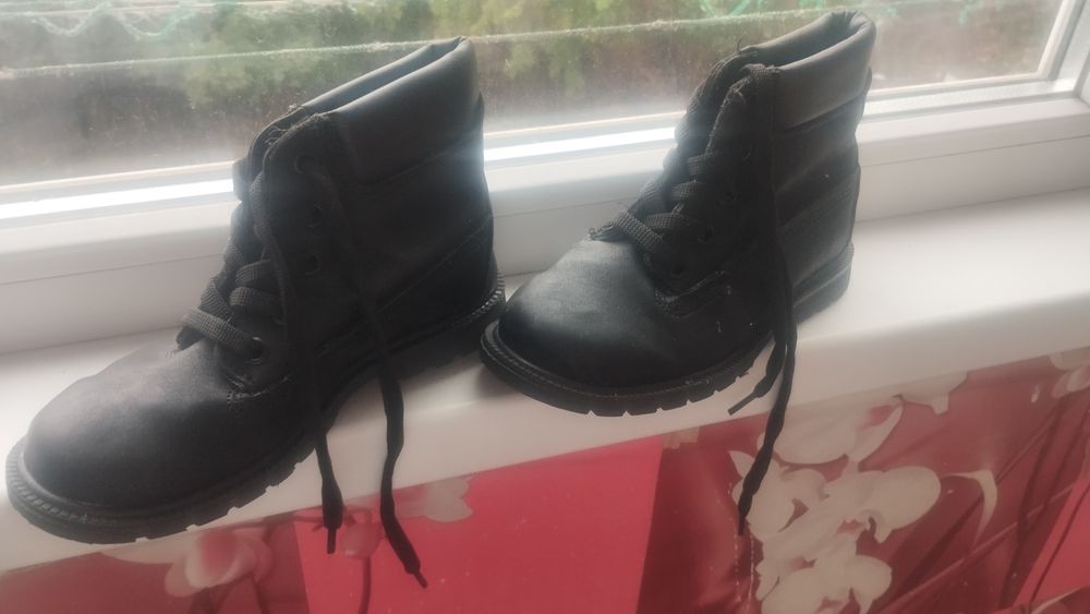 Продам зимові сапоги для дівчинки