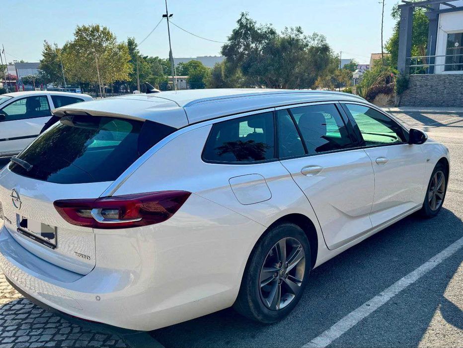 Opel Insignia Sports Tourer 1.5 Turbo 2019 | 68.000 km | 165cv