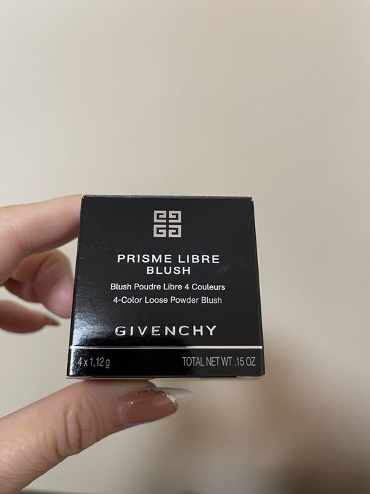 Givenchy Prisme Libre Blush Рассыпчатая пудра-румяна