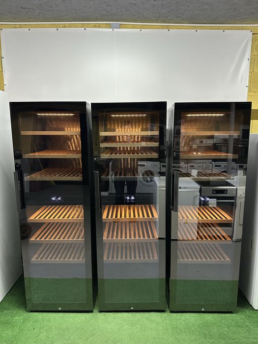 Винна шафа WITT WCF601852 Wine Cooler 2 температурні зони 193 пляшки