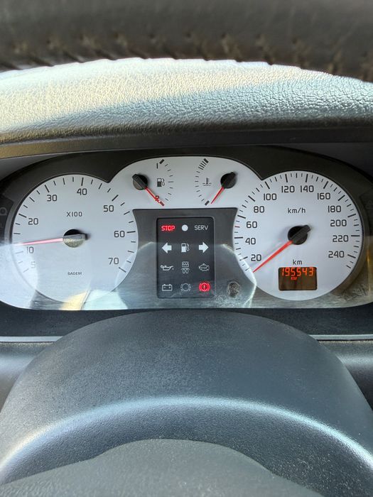 Renault Megane 1.6 benzyna 2000 rok
