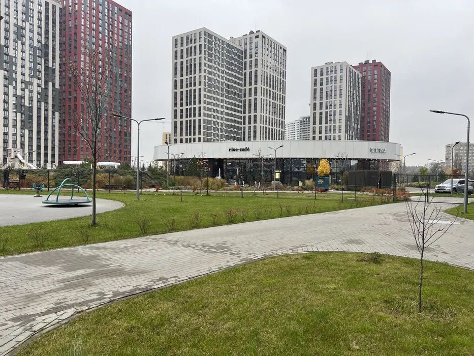 УВАГА! Краща 3к 91м2 Олеся Олександра, 8/17 Варшавський Плюс + Кладова