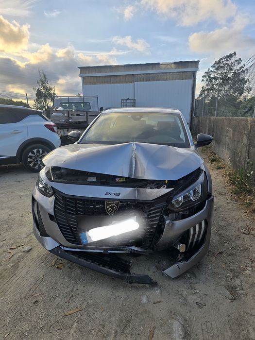 Peugeot 208 eletrico