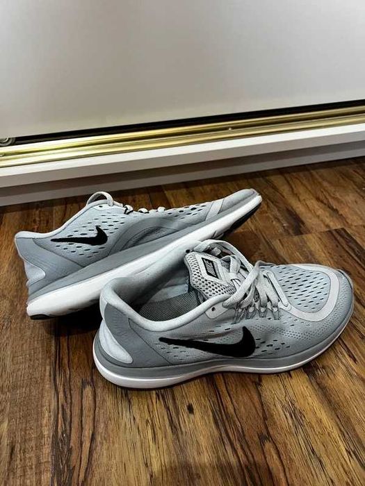 Buty biegowe szare damskie buty do biegania Nike Flex 2017 RN