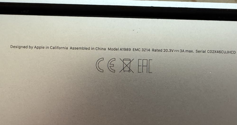 MacBook PRO A1989