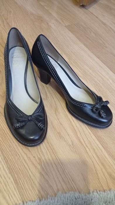 Туфлі Clarks шкіряні