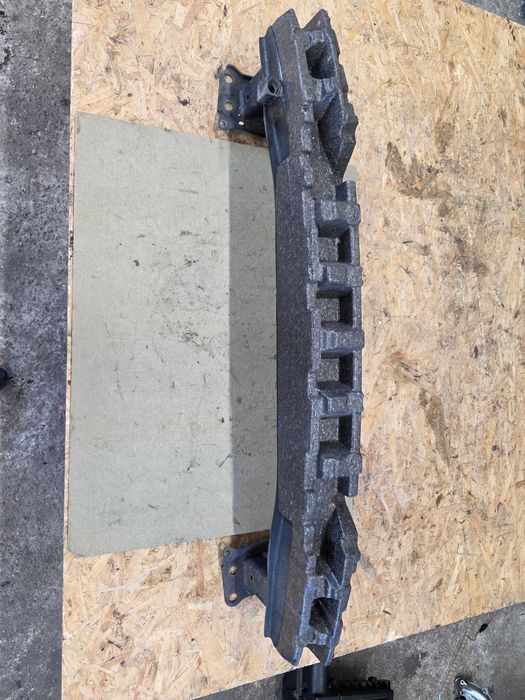 belka pod zderzak przód absorber Vw Golf 5 V lift 08 rok kombi 1.9 tdi Bls komplet