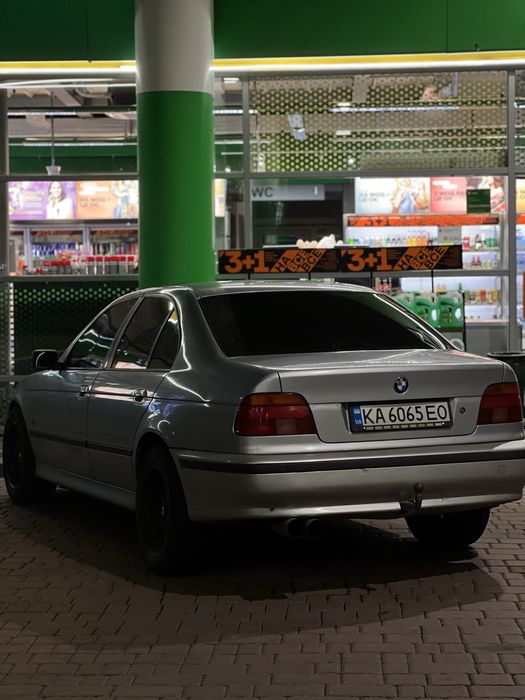 Продам BMW E39 2.0