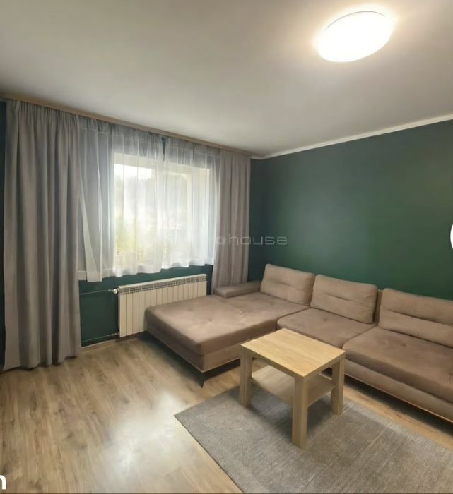 Dom z dużą dzialką na sprzedaż