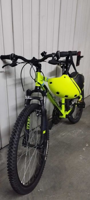 Bicicleta Btwin Rockrider ST500, roda 24 - oferta capacete