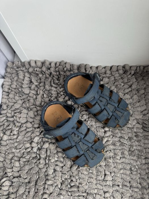 Босоніжки шкіряні F&F, сандалі на 2 рочки , 24 розмір