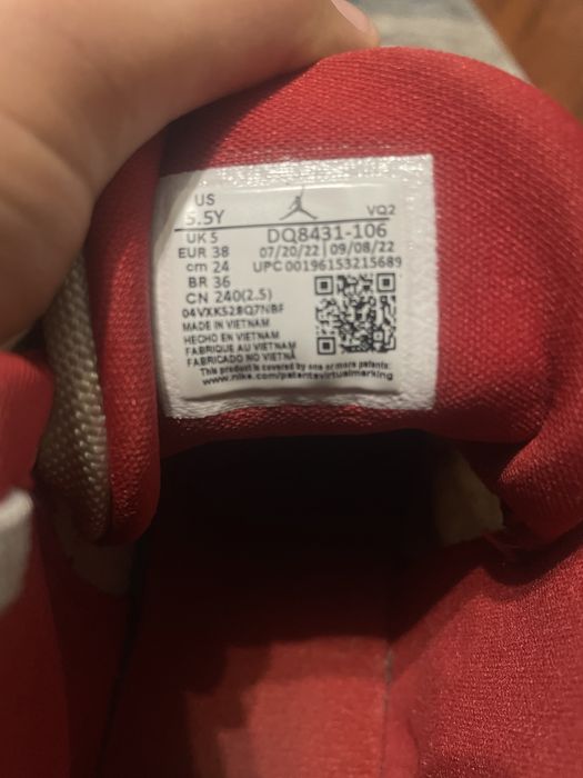 Кросівки Jordan на зиму для хлопчика .Розмір 38 24 см
