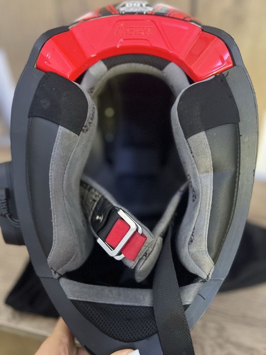 Шлем Icon AIRFLITE stim Rosso