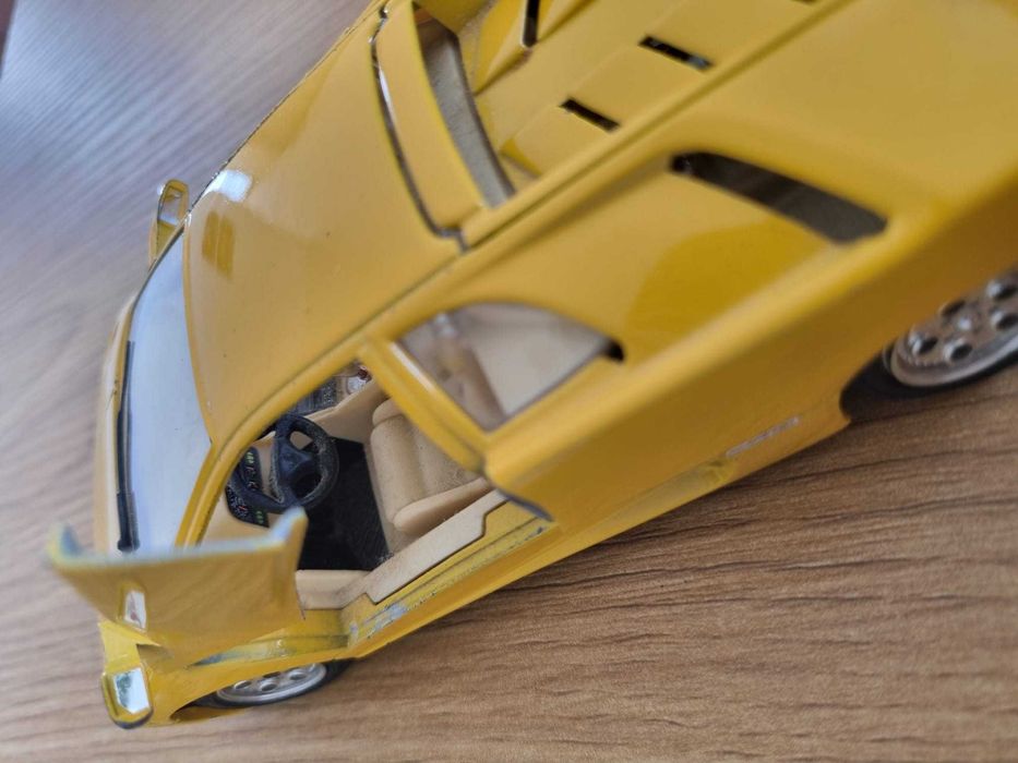 Miniatura Lamborghini Diablo 1/24