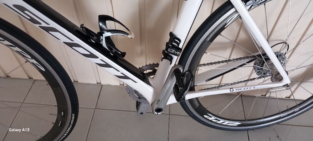 Bicicleta estrada Scott Foil como nova - L