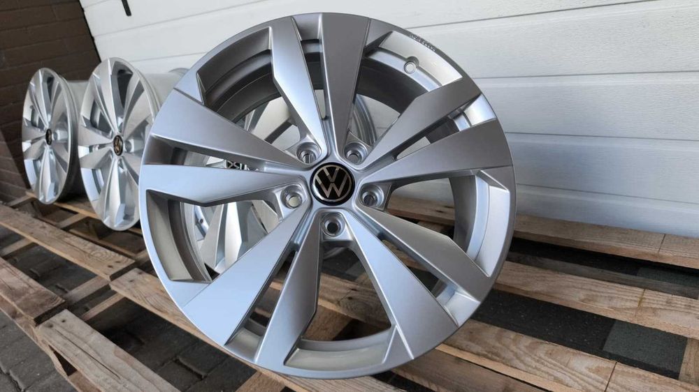 Felgi aluminiowe 18" 5x112 Vw Golf VIII VII ID3 AUDI SKODA SEAT Et50  (OL827F)
