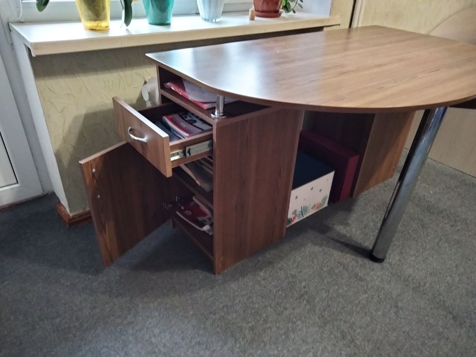 Продам стіл для дітей